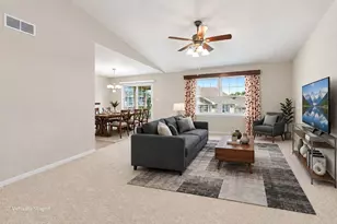 10863 Wachter Ct, Saint John, IN 46373 - Photo 9