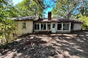 385 W 500 N, Valparaiso, IN 46385 - Photo 1