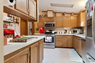 62 E Division Rd, Valparaiso, IN 46383 - Photo 7