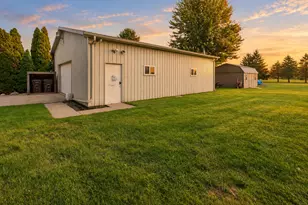 16919 White Oak Ave, Lowell, IN 46356 - Photo 3