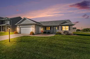 285 Apple Grove Ln, Valparaiso, IN 46385 - Photo 1