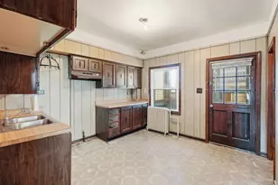3812 Hemlock St, East Chicago, IN 46312 - Photo 9