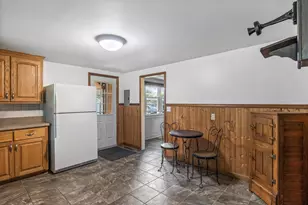1042 S Marquette St, La Porte, IN 46350 - Photo 13
