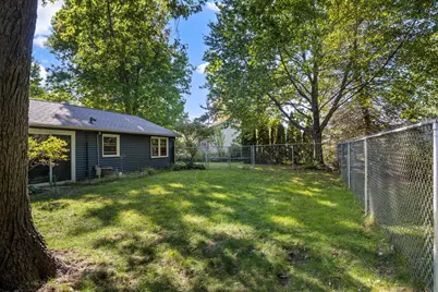 1042 S Marquette Street, La Porte, IN 46350 - Photo 23