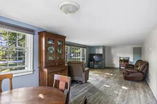 1042 S Marquette St, La Porte, IN 46350 - Photo 11