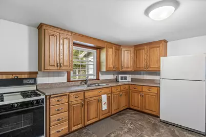 1042 S Marquette Street, La Porte, IN 46350 - Photo 3