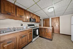 3309 Fairview Ave, Lake Station, IN 46405 - Photo 9