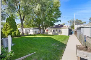 3113 E Pkwy N, Hammond, IN 46323 - Photo 13