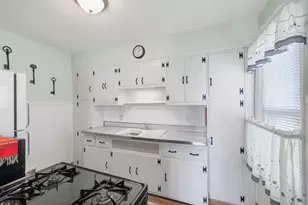 3113 E Pkwy N, Hammond, IN 46323 - Photo 5