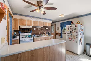 423 Stratford Ln, Schererville, IN 46375 - Photo 9