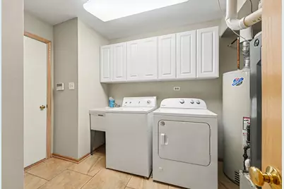 1447 Carriage Oaks Court, Dyer, IN 46311 - Photo 19