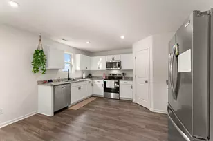 511 Upland Rd, Kingsford Heights, IN 46346 - Photo 7