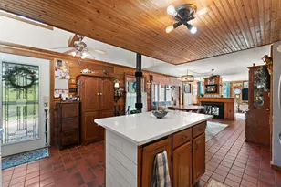 621 E 950 N, Westville, IN 46391 - Photo 7