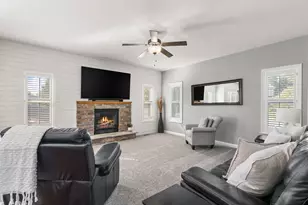 58 Steinbeck Dr, Valparaiso, IN 46383 - Photo 7
