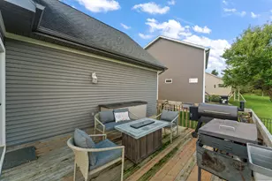 133 N Summerfield Dr, Valparaiso, IN 46385 - Photo 27