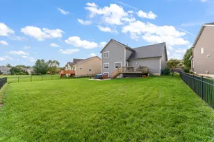 133 N Summerfield Dr, Valparaiso, IN 46385 - Photo 31