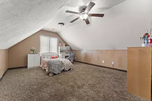 133 N Summerfield Dr, Valparaiso, IN 46385 - Photo 19