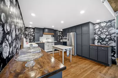 2497 Pike Street, Lake Station, IN 46405 - Photo 9