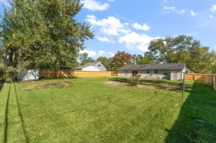 724 Capitol Rd, Valparaiso, IN 46385 - Photo 25