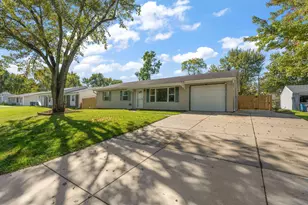 724 Capitol Rd, Valparaiso, IN 46385 - Photo 27