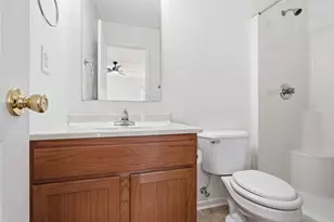 4401 W 73rd Ct, Merrillville, IN 46410 - Photo 15