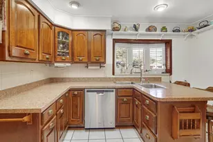 3023 Edgewood St, Portage, IN 46368 - Photo 5