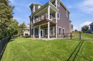 971 Theresa Dr, Crown Point, IN 46307 - Photo 5