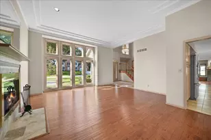 437 Forestwood Dr, Valparaiso, IN 46385 - Photo 11
