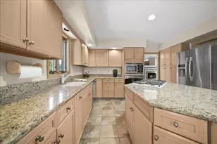 437 Forestwood Dr, Valparaiso, IN 46385 - Photo 13