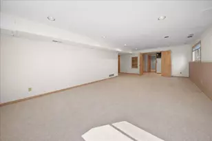 437 Forestwood Dr, Valparaiso, IN 46385 - Photo 35
