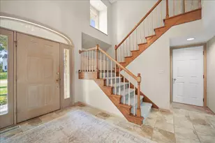 437 Forestwood Dr, Valparaiso, IN 46385 - Photo 7