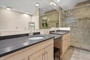 437 Forestwood Dr, Valparaiso, IN 46385 - Photo 29