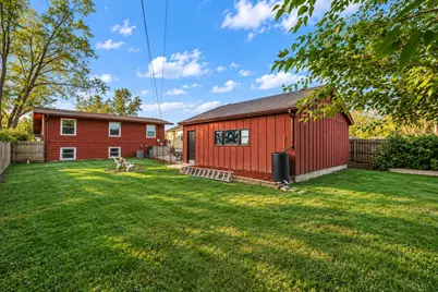 206 E Manor Drive, Griffith, IN 46319 - Photo 21