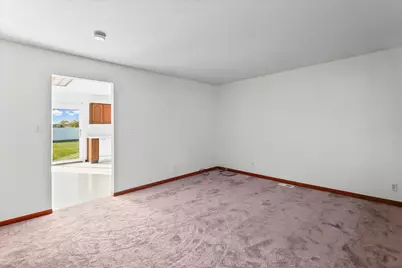 8404 Ellsworth Place, Merrillville, IN 46410 - Photo 5