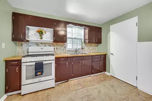 106 Graceland Dr, La Porte, IN 46350 - Photo 13