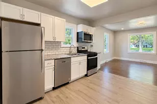 1407 E Elm St, Griffith, IN 46319 - Photo 9