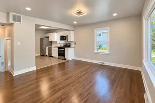 1407 E Elm St, Griffith, IN 46319 - Photo 5