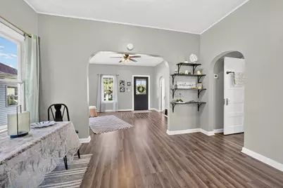 414 E Fairview Avenue, South Bend, IN 46614 - Photo 5