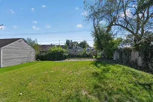 414 E Fairview Ave, South Bend, IN 46614 - Photo 19