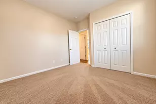 1030 Poppyfield Pl, Schererville, IN 46375 - Photo 23