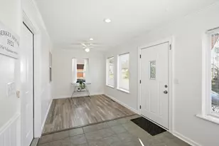354 Valparaiso St, Valparaiso, IN 46383 - Photo 3