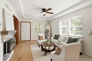 354 Valparaiso St, Valparaiso, IN 46383 - Photo 5