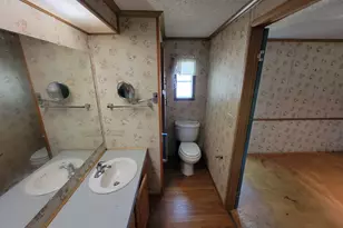 805 Baker St, Plymouth, IN 46563 - Photo 15