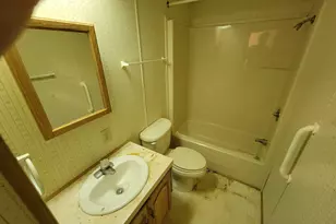 805 Baker St, Plymouth, IN 46563 - Photo 5