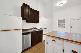 357 S Greenwich St, Valparaiso, IN 46383 - Photo 7
