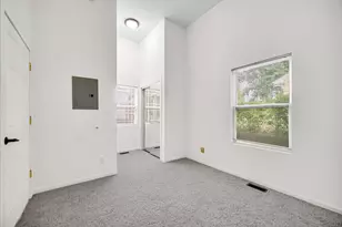 357 S Greenwich St, Valparaiso, IN 46383 - Photo 11