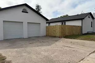4401 Washington St, Gary, IN 46408 - Photo 5