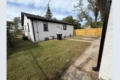 4401 Washington Street, Gary, IN 46408 - Photo 3