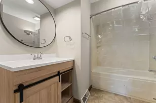 6679 Pennsylvania St, Merrillville, IN 46410 - Photo 11