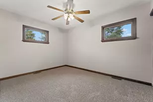 6679 Pennsylvania St, Merrillville, IN 46410 - Photo 9